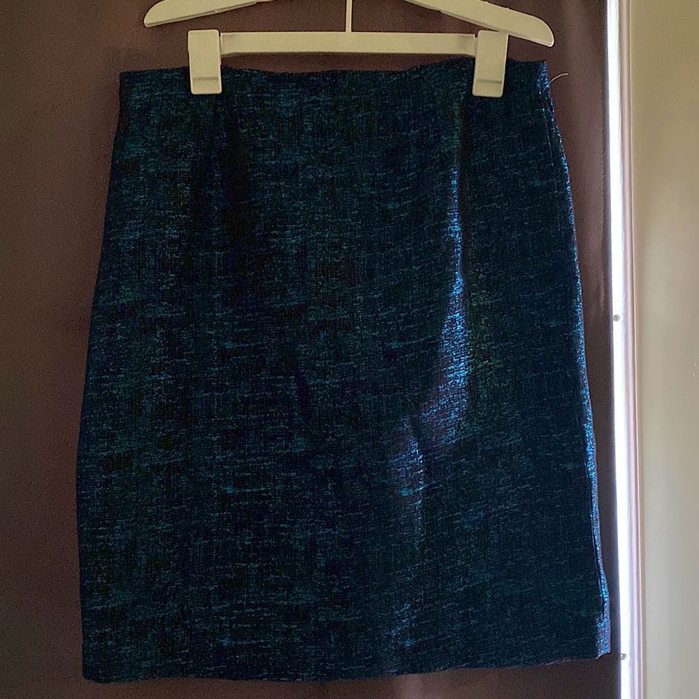 Turquoise and black shimmering skirt   The limited size 8